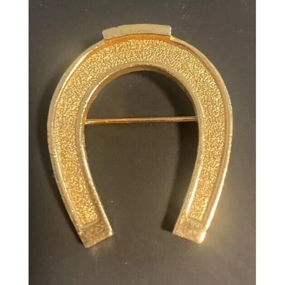 Rare Vintage Napier Signed Horseshoe Brooch Pin Gold Tone Equestrian Horse Retro